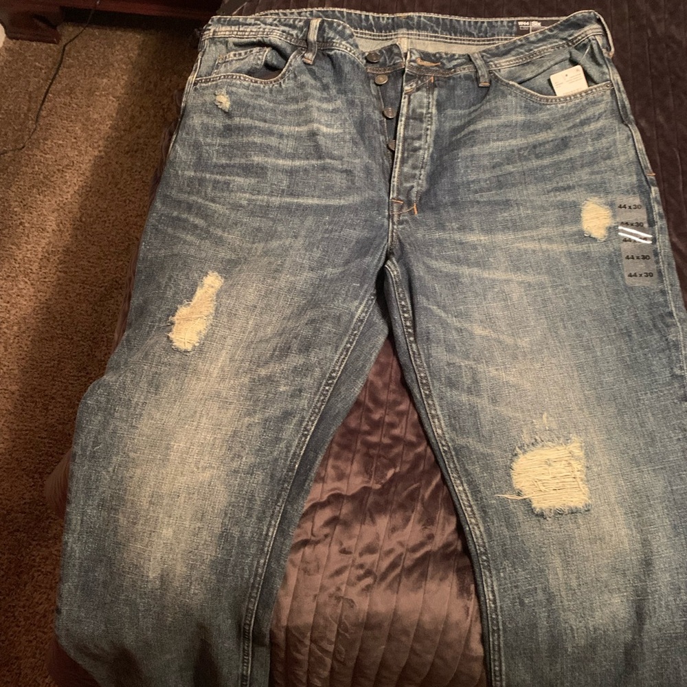 Buffalo David Bitton Men's Relaxed Distressed Denim Jeans